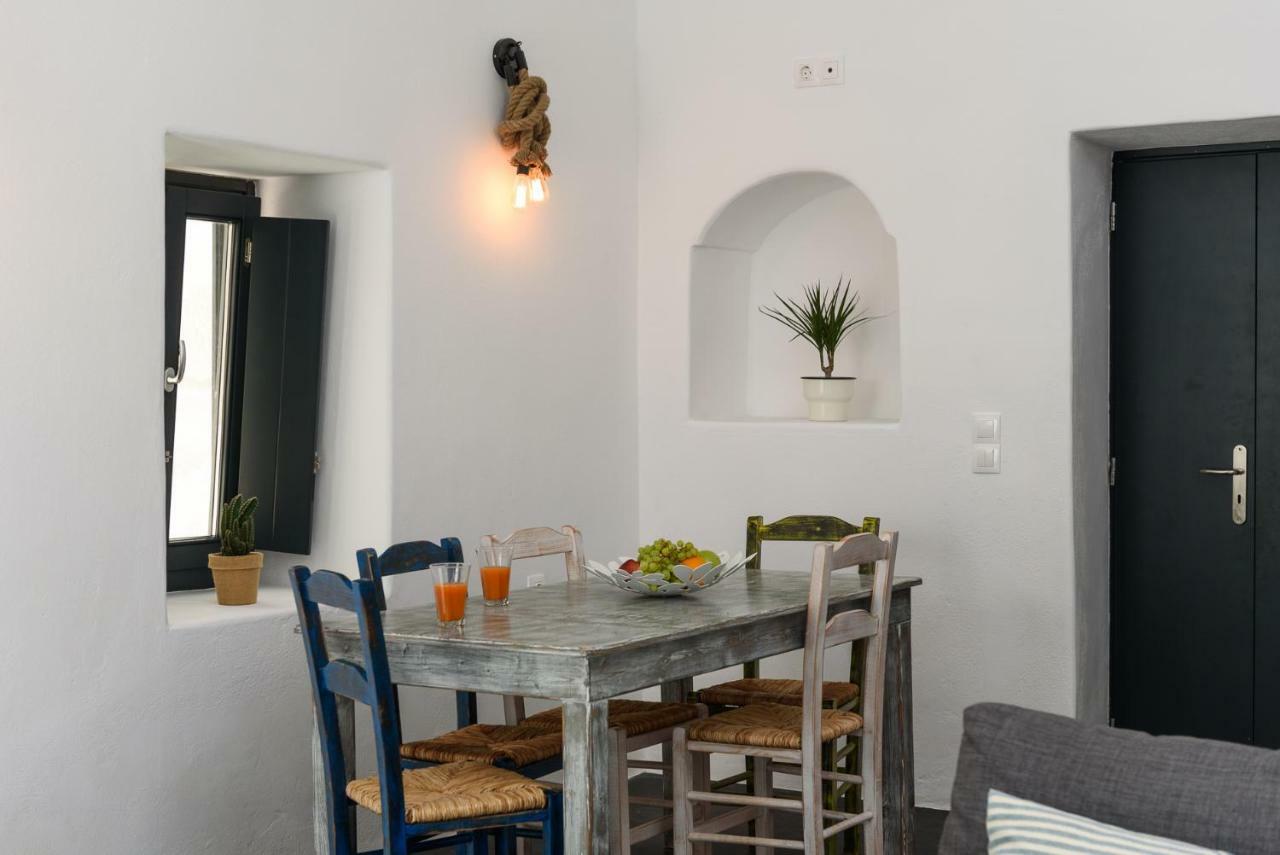 The Luna Suite Emporio  Екстериор снимка