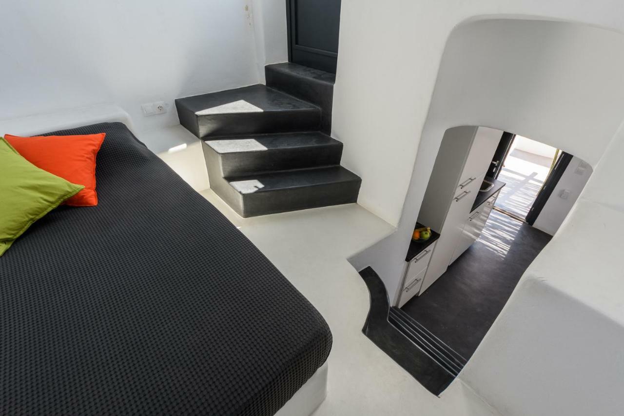The Luna Suite Emporio  Екстериор снимка