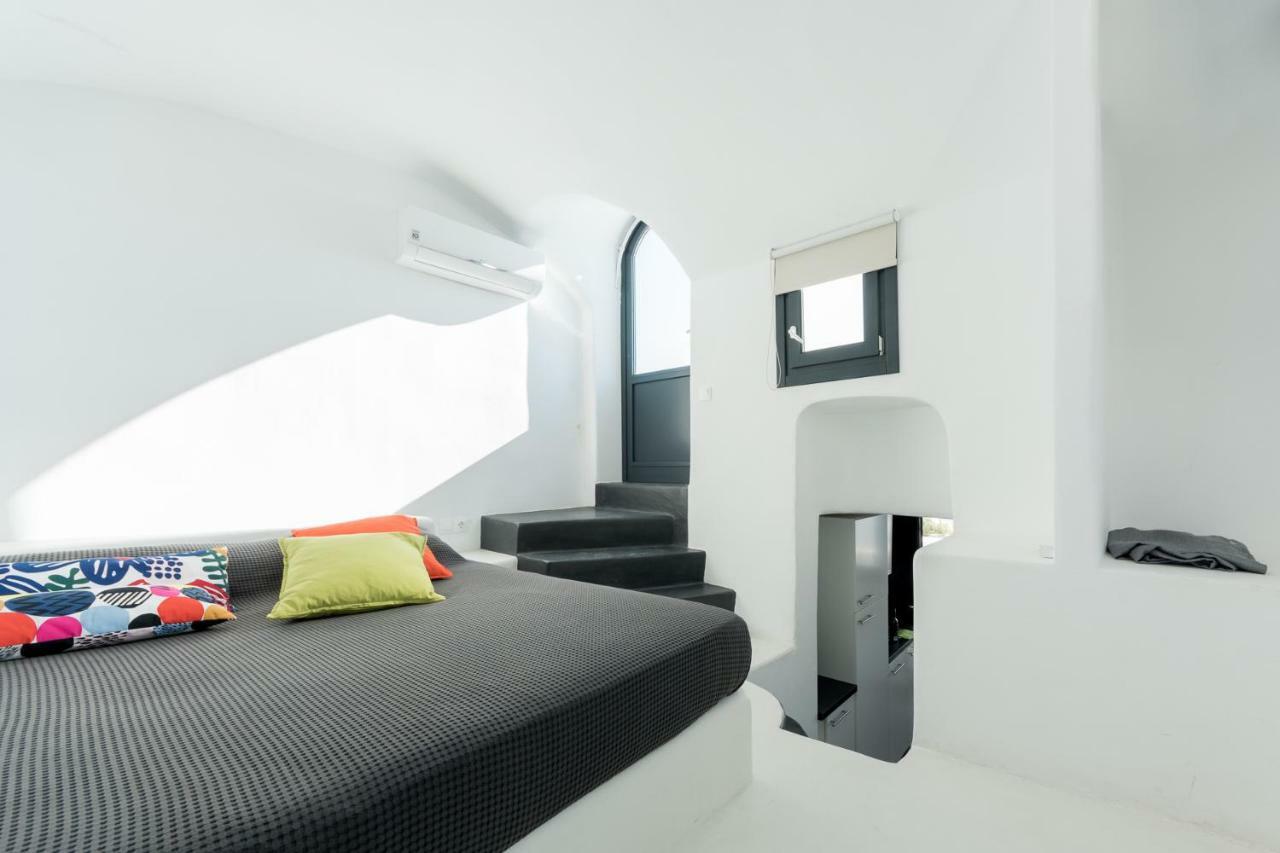 The Luna Suite Emporio  Екстериор снимка