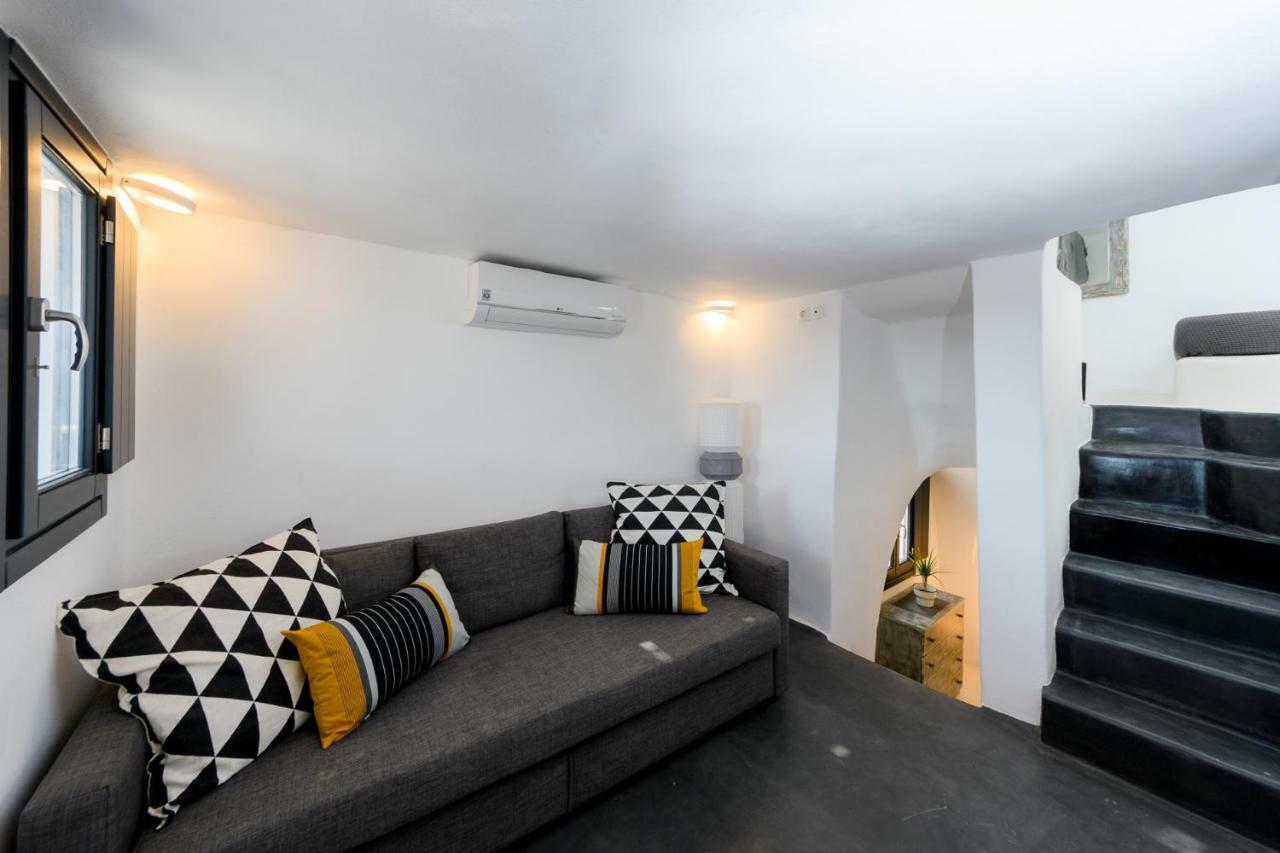 The Luna Suite Emporio  Екстериор снимка