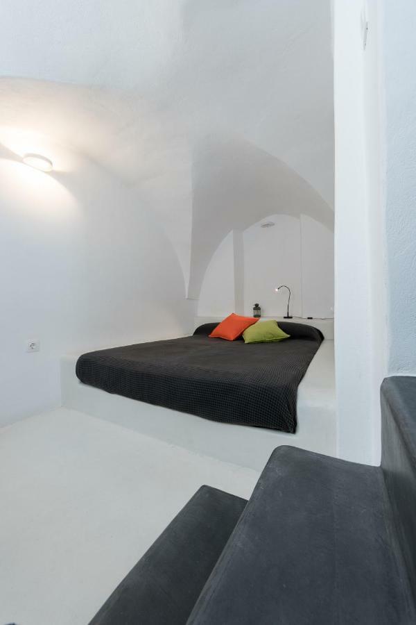 The Luna Suite Emporio  Екстериор снимка
