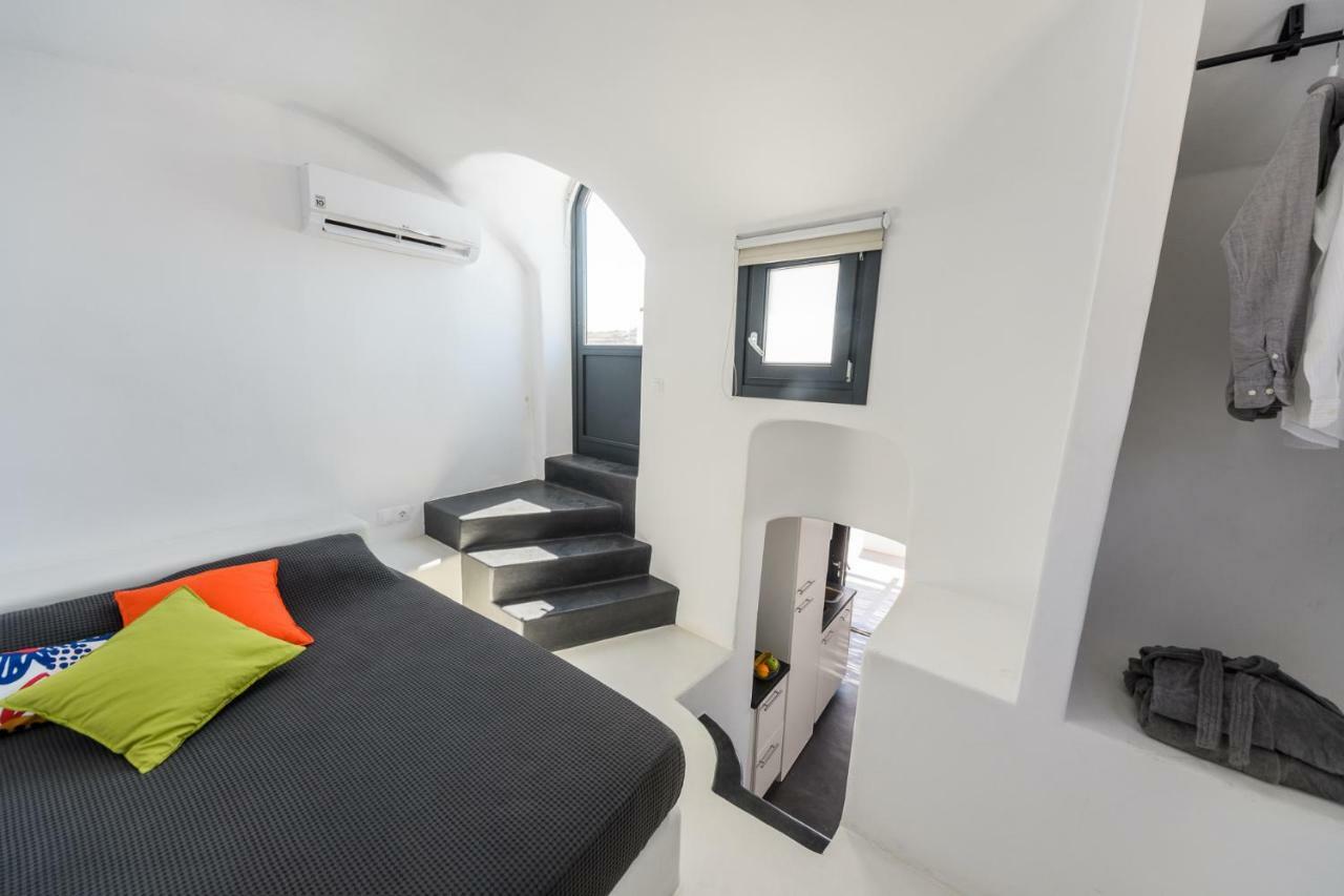 The Luna Suite Emporio  Екстериор снимка
